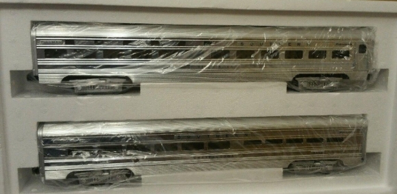 Picture of Southern 70' Painted Sleeper/Diner 2-Car Set