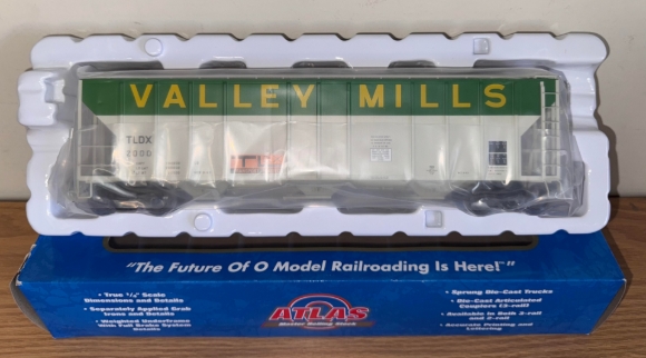 Picture of ATLAS Valley Mills PS-4427 Low Side Covered Hopper #2000