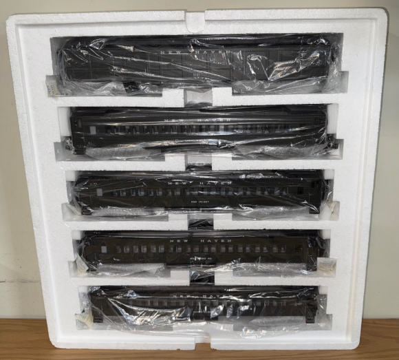Picture of MTH Premier New Haven 'Madison' 5-Car Passenger Set