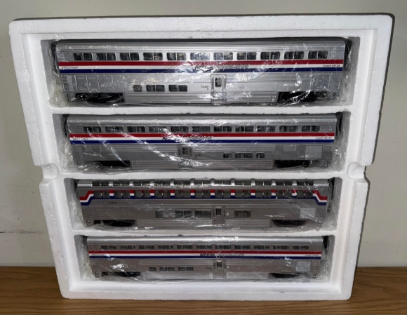 Picture of MTH Premier Amtrak 'Superliner' 4-Car Passenger Set